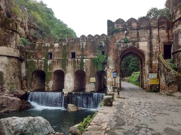 tour image